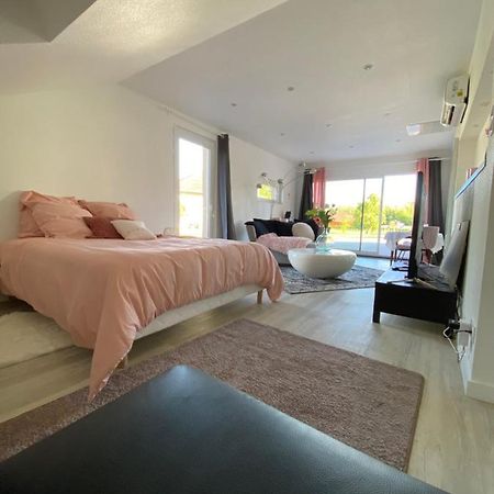 Agreable Chambre D'Hote Calme Avec Piscine Souvans Экстерьер фото