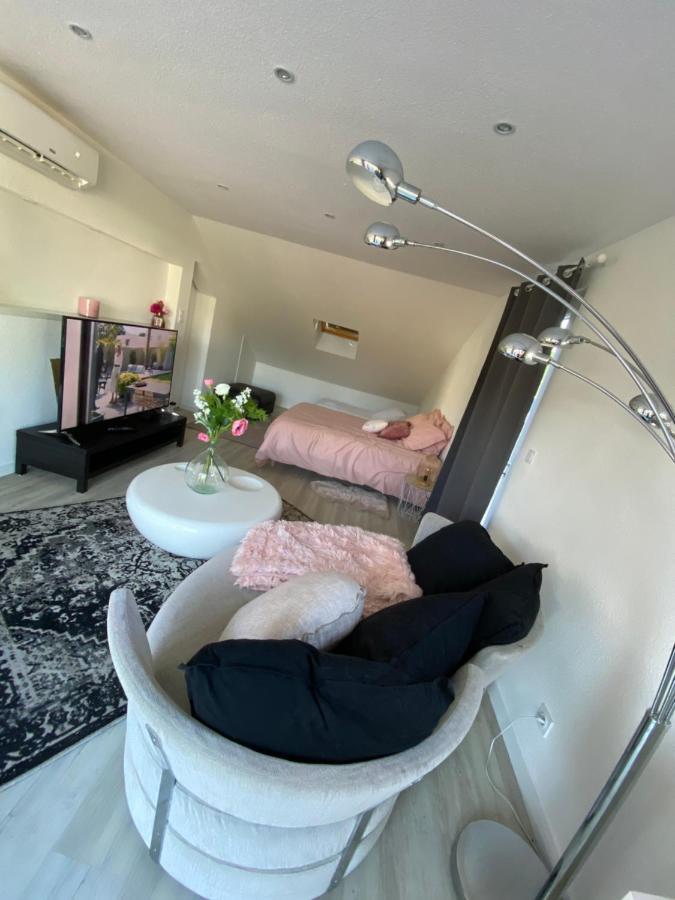 Agreable Chambre D'Hote Calme Avec Piscine Souvans Экстерьер фото